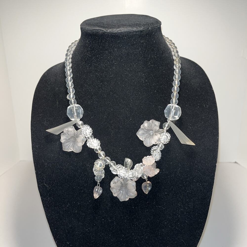 VTG NECKLACE FLORAL With Hearts And Leaves And Bead Design CELLULOID LUCITE